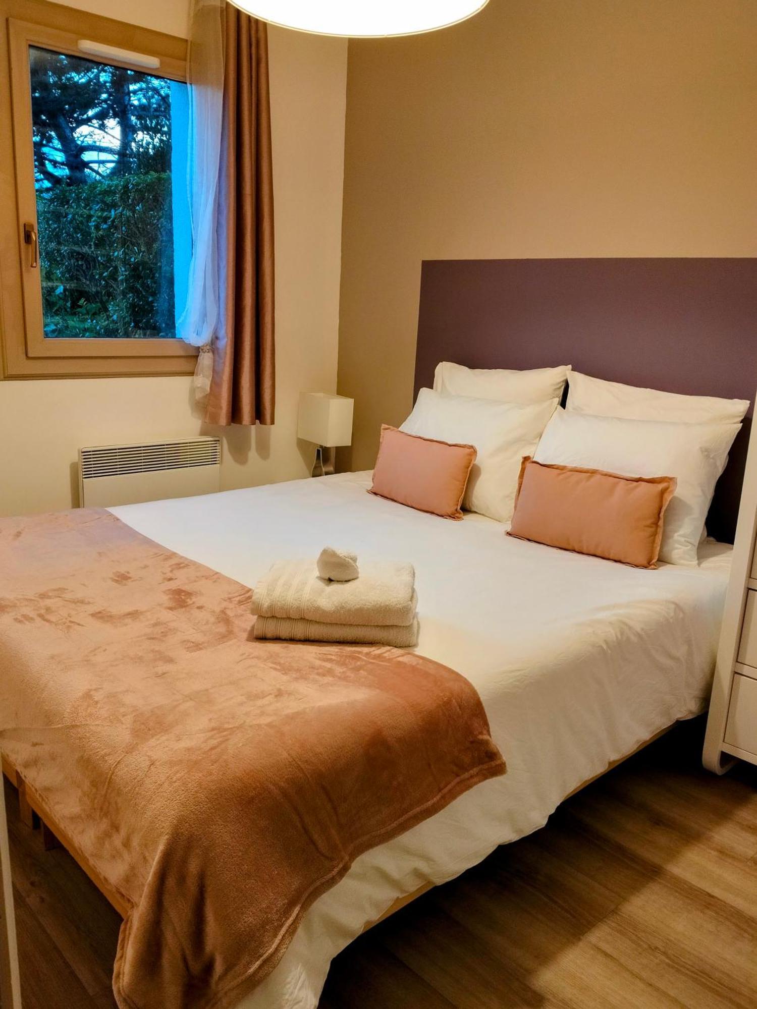 Ravissant Cottage Avec Jardin, Refait A Neuf, 2 A 5 Pers Cabourg Extérieur photo
