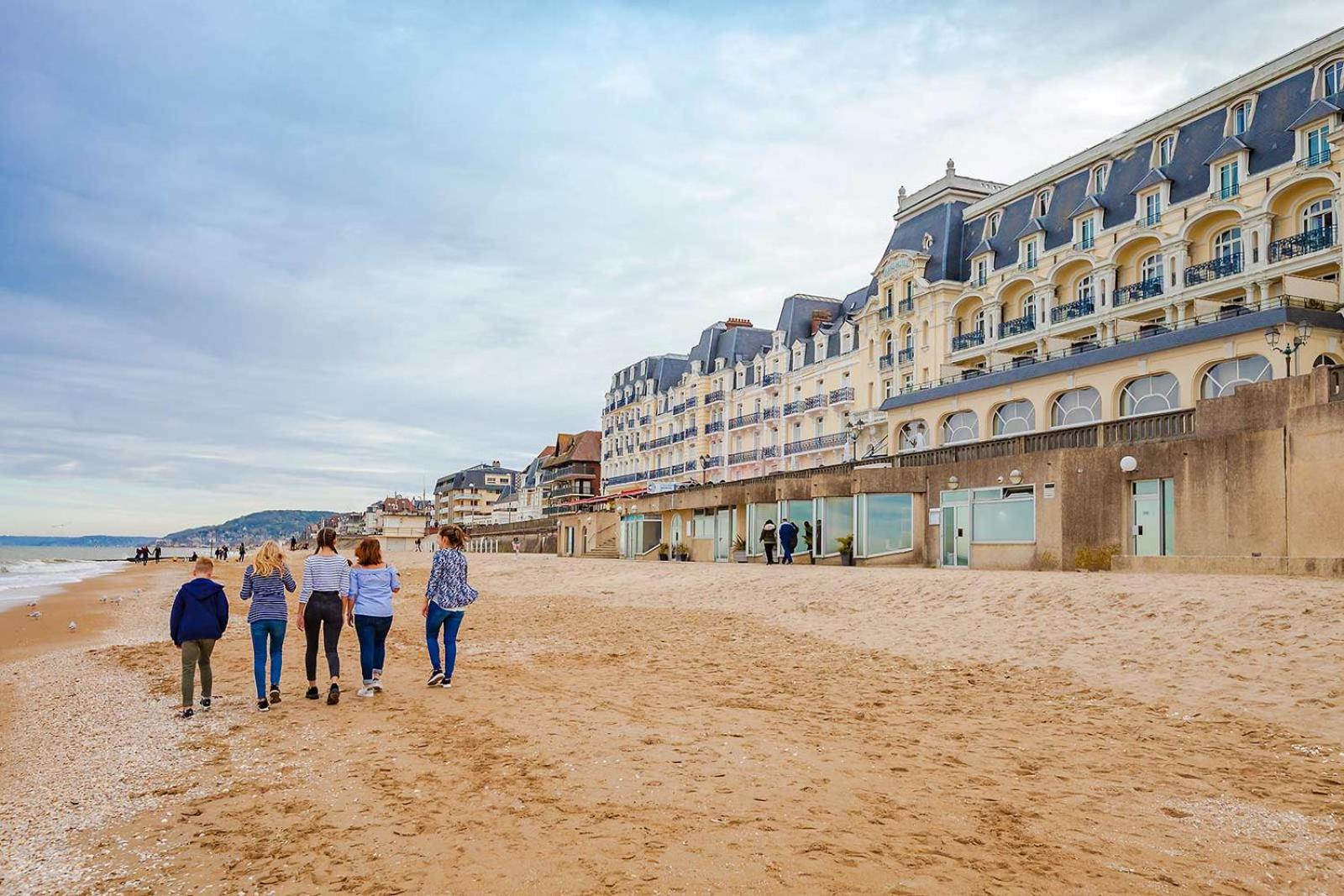 Ravissant Cottage Avec Jardin, Refait A Neuf, 2 A 5 Pers Cabourg Extérieur photo
